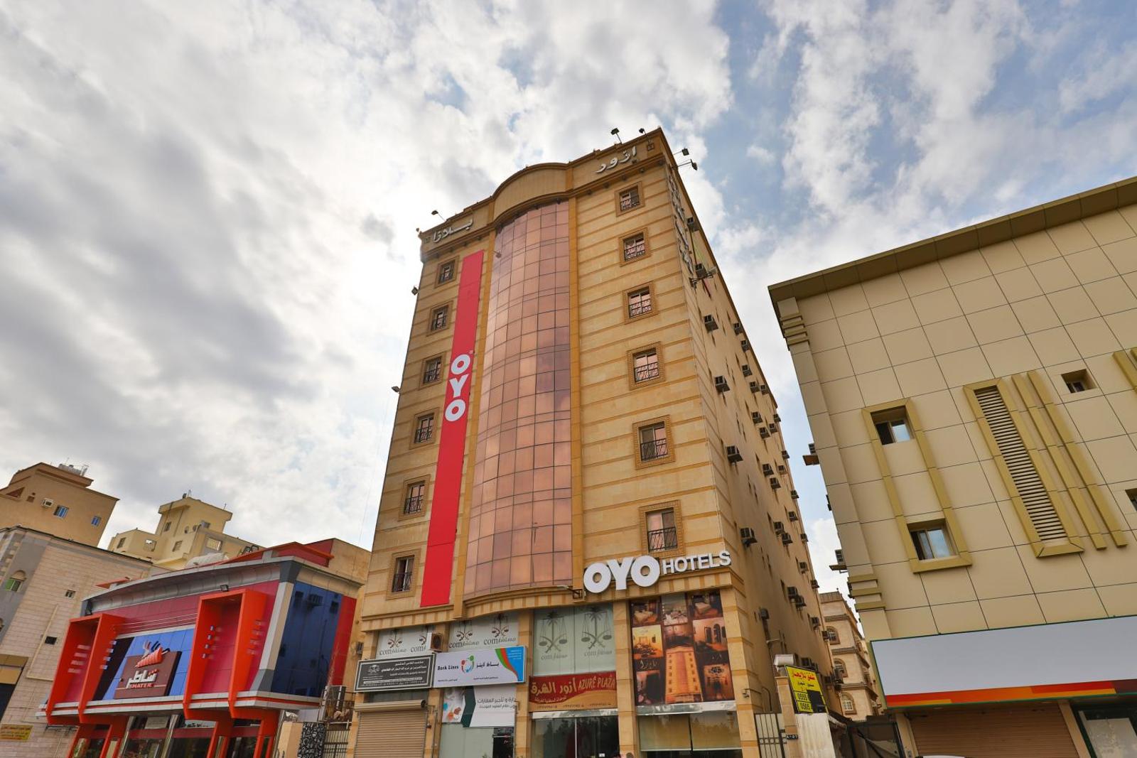OYO 318 Azure Plaza Furnished Units Main image 1
